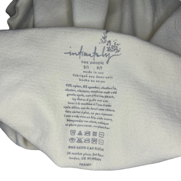 Free People Feels Right Ivory Scallop Edge Bodysuit Size Small - Picture 5 of 5